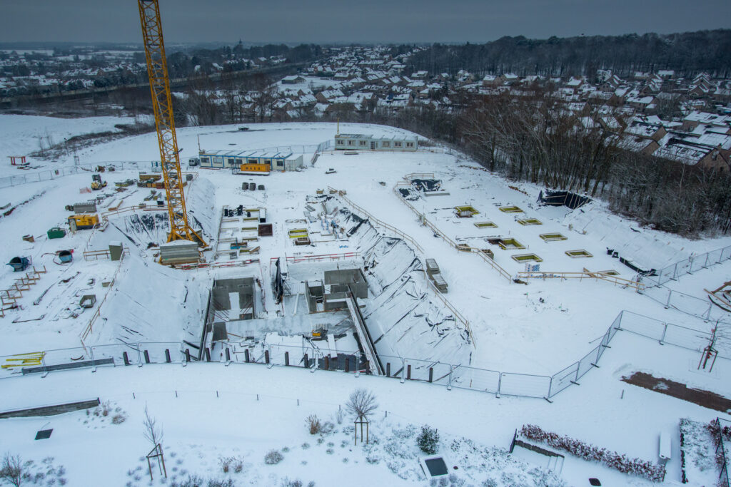 L’Alliance: het wit past haar zo goed!